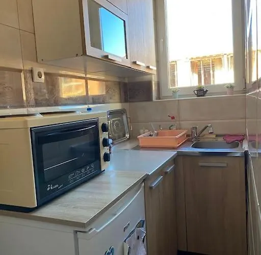 Center Zone نوفي بازار